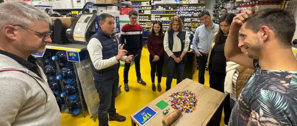 Animation d’un atelier de team coaching 4 Colors avec un groupe d’équipe en entreprise, guidé par Noitulos/solutioN.