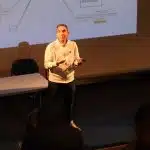 Groupe d’associations réunies à Valenton pour une conférence sur les subventions avec Noitulos / solutioN